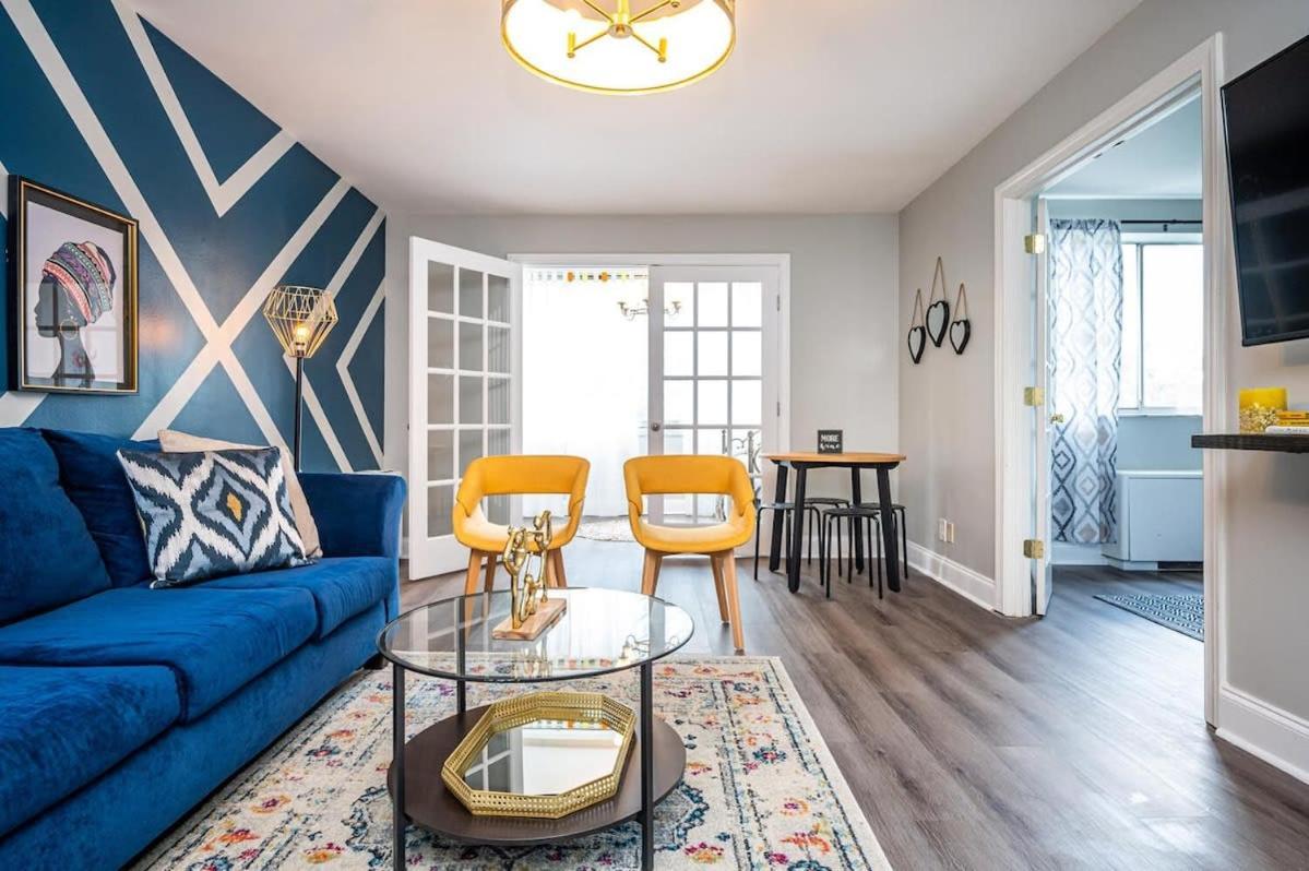 Ferienhaus Heart Downtown 2bd Onsite Parking View! Lm401